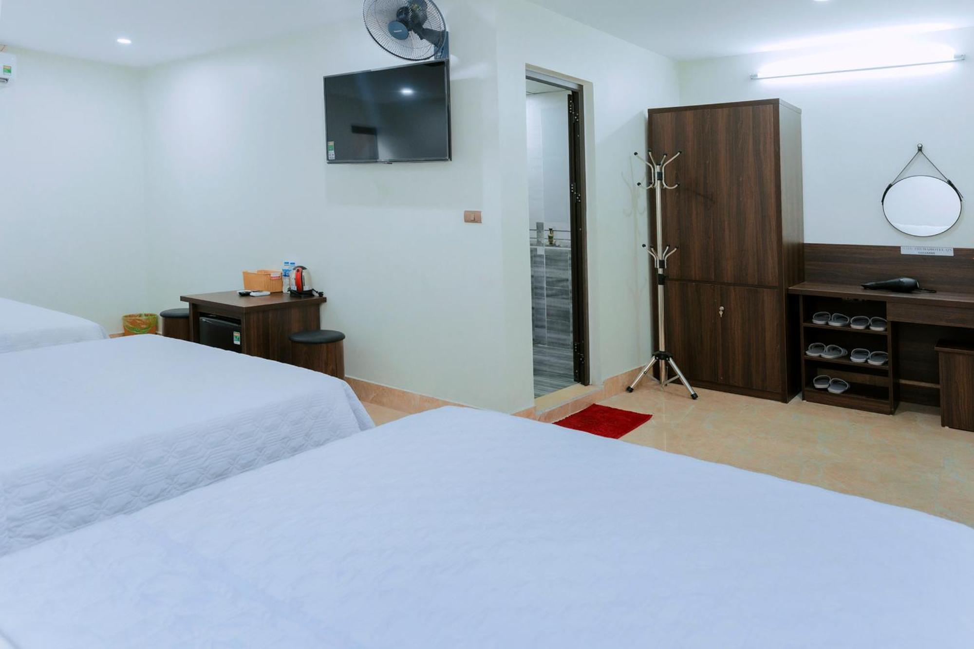 Thu Ha Hotel Uong Bi Екстер'єр фото