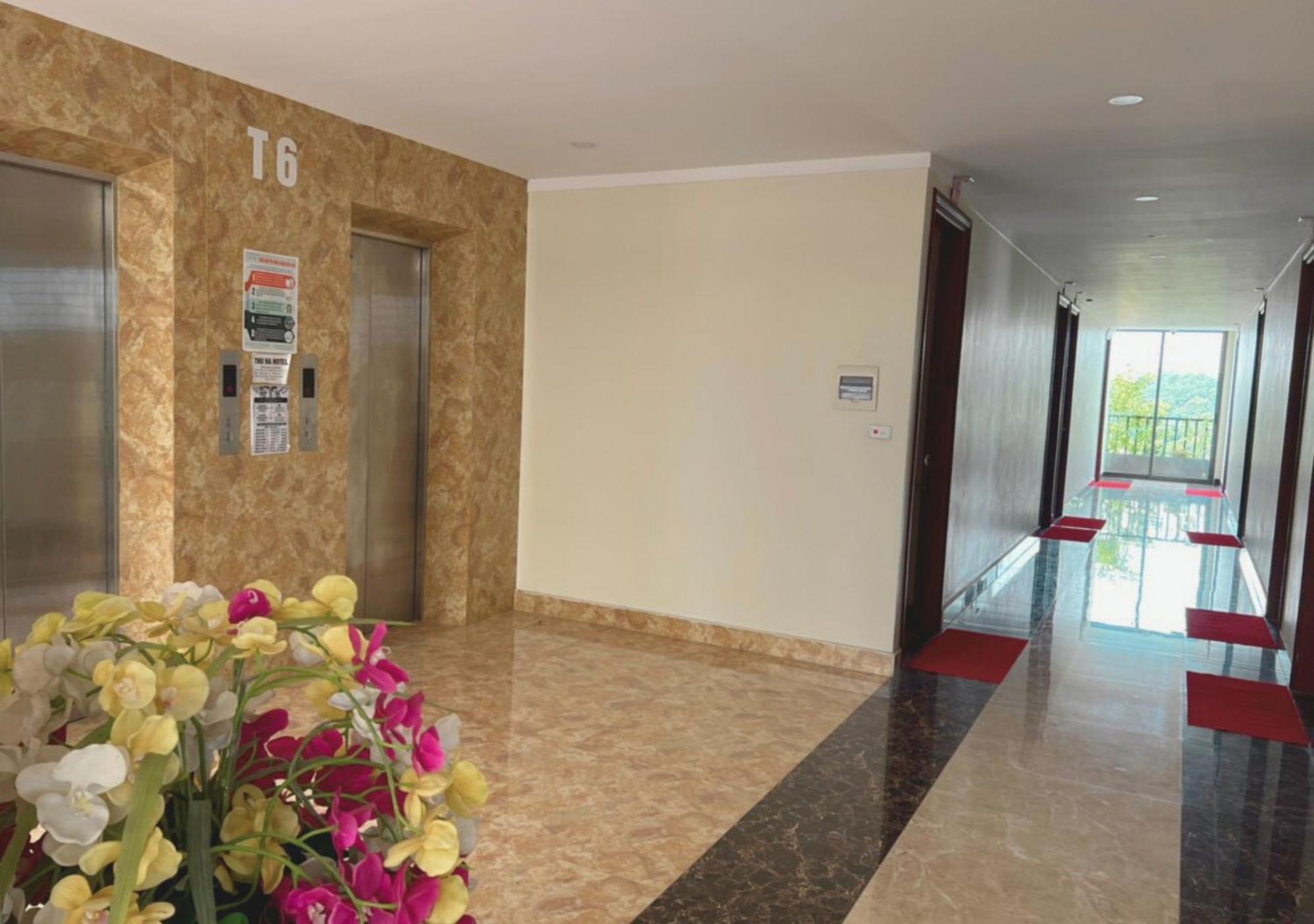 Thu Ha Hotel Uong Bi Екстер'єр фото