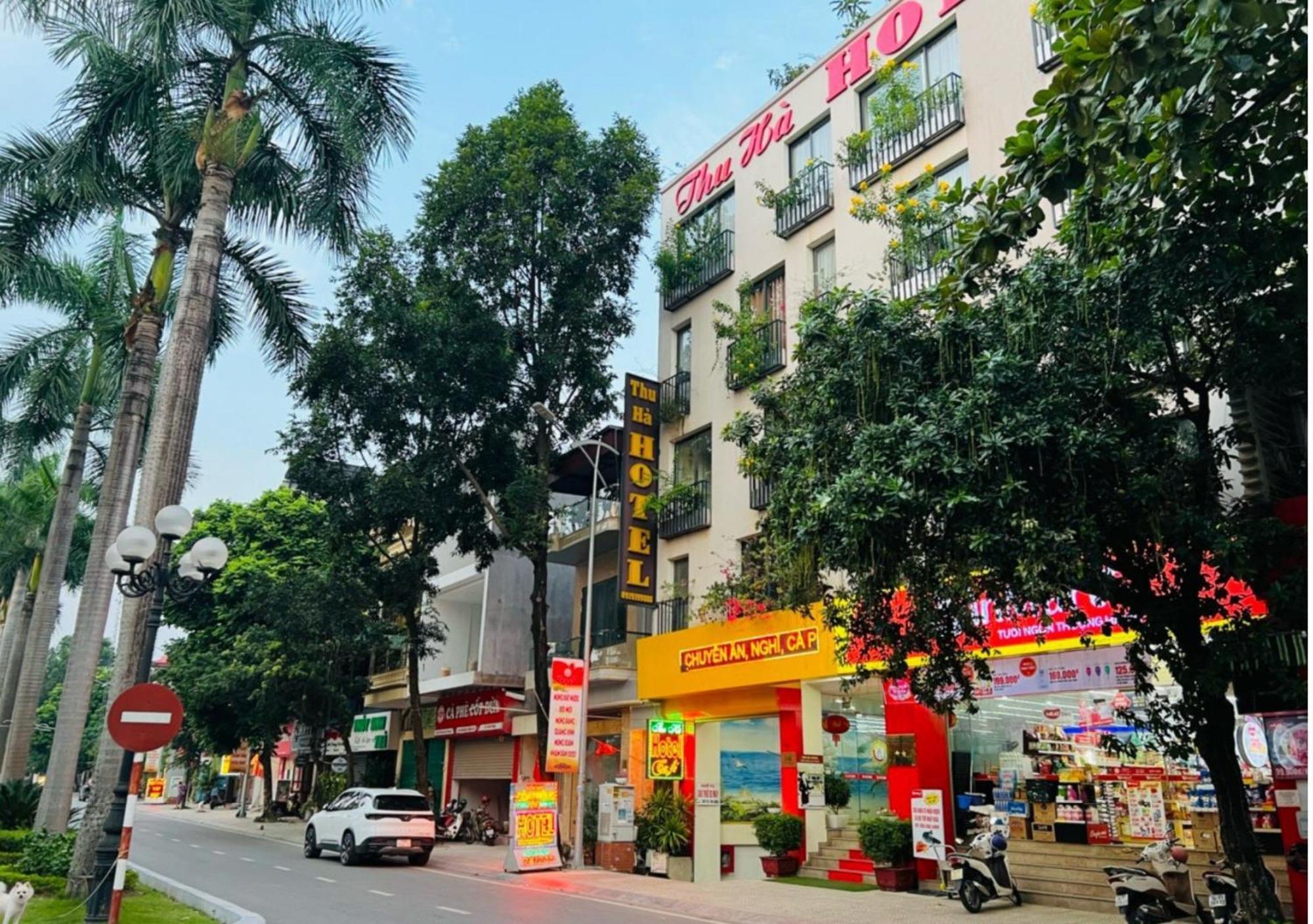 Thu Ha Hotel Uong Bi Екстер'єр фото