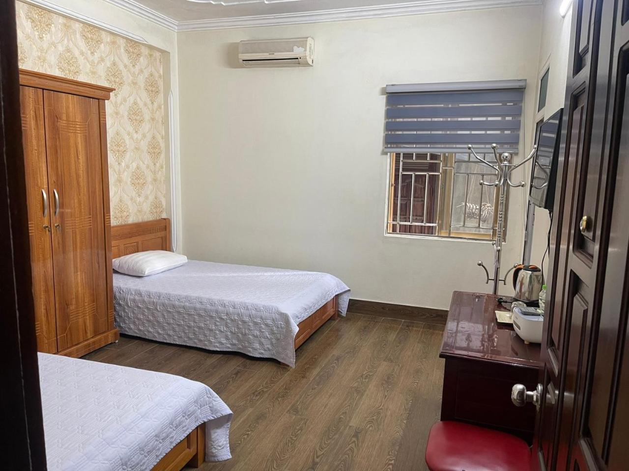 Thu Ha Hotel Uong Bi Екстер'єр фото